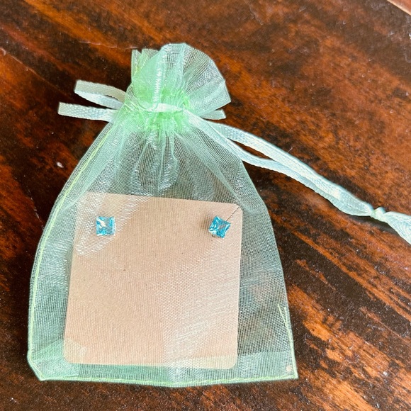 SOLD ❌❌❌❌❌❌Aquamarine - Picture 5 of 5